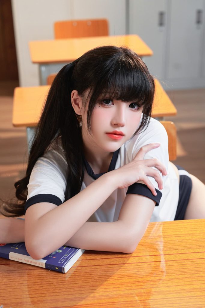 阿薰kaOri 课桌死库水作品预览
