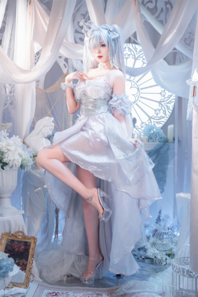 图片[4]-轩萧学姐 写真作品 NO.001–NO.098 系列整理，涵盖OL制服、兔女郎、竞泳、JK、旗袍等多类型主题造型，同时包含多款热门游戏角色Cos演绎。  作品涉及《碧蓝航线》《NIKKE: Goddess of Victory》《鸣潮》《绝区零》等IP角色版本，整体风格以职场OL与主题系列为主线，按编号系统归档，适合作为作品总索引与专题聚合页面。