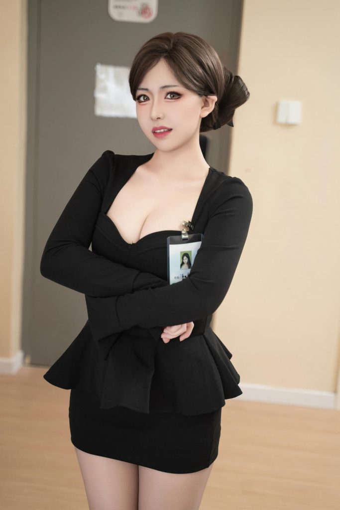 图片[6]-虎森森 Cosplay写真合集 54套 – 原神 / 明日方舟 / 兔女郎 / OL主题作品整理